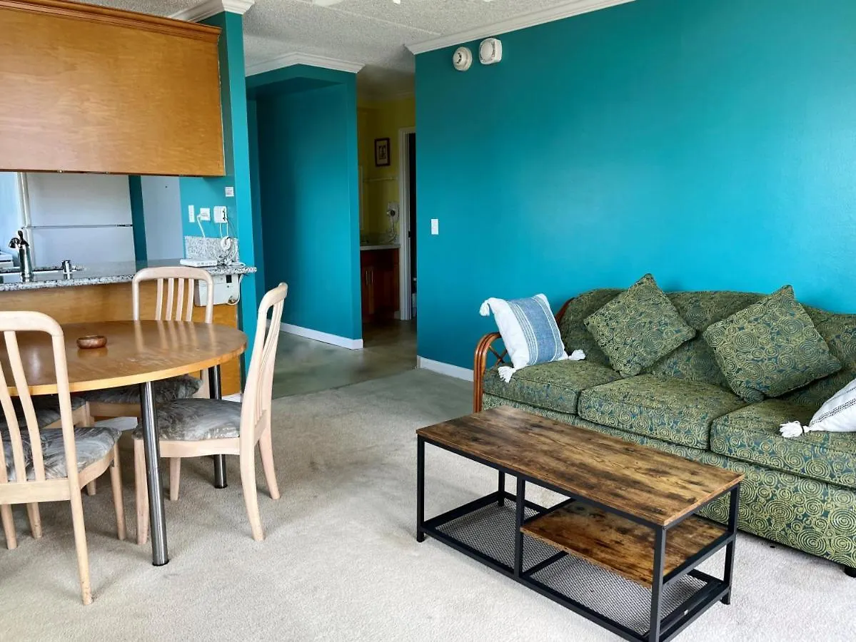 Royal Kuhio 1812 - 1Br With Partial Ocean View In The Heart Of Waikiki With Free Parking! Villa Honolulu