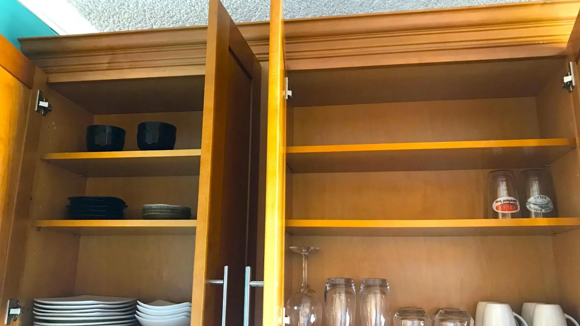 Royal Kuhio 1812 - 1Br With Partial Ocean View In The Heart Of Waikiki With Free Parking! Villa Honolulu United States