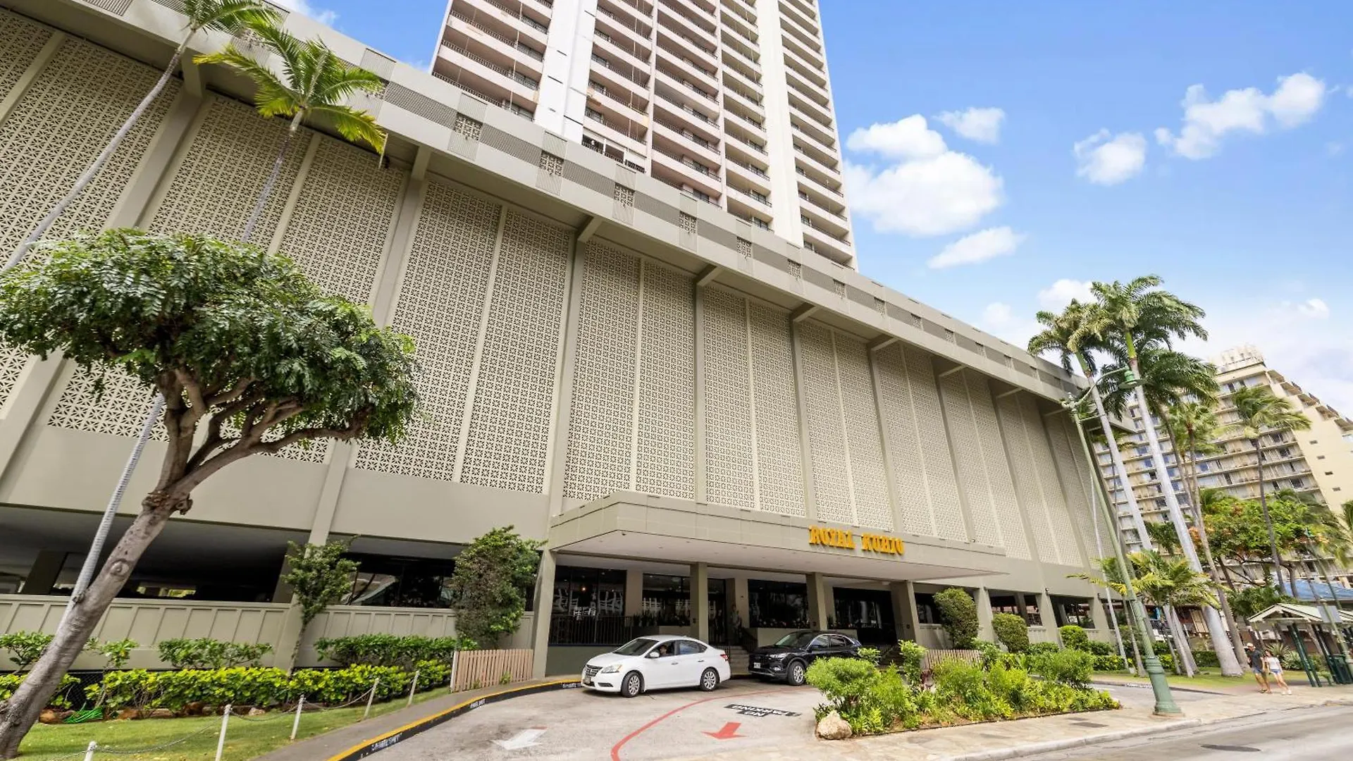 Royal Kuhio 1812 - 1Br With Partial Ocean View In The Heart Of Waikiki With Free Parking! Villa Honolulu
